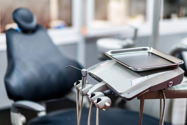 راهنمای جامع کامپوزیت، ارتودنسی،بلیچینگ و لمینت دندان در اصفهان